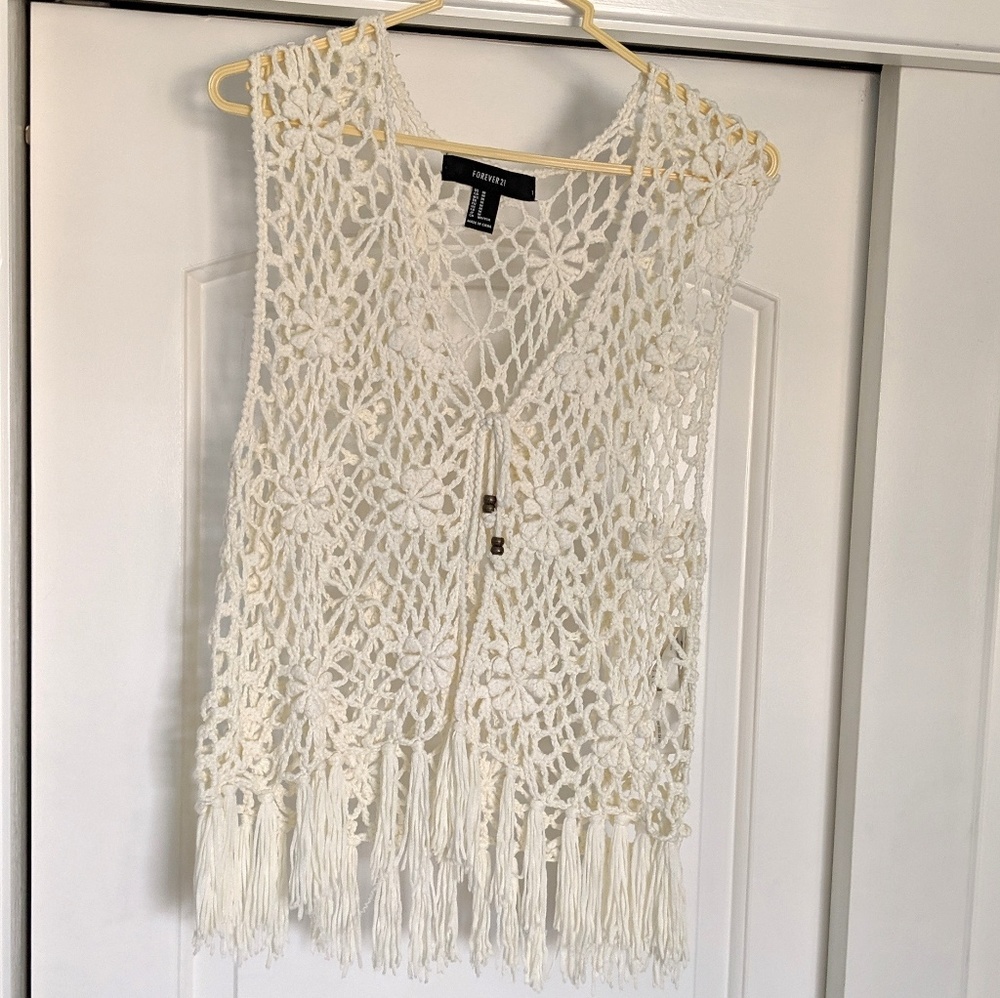 Forever 21 crotchet cover up. Size Medium